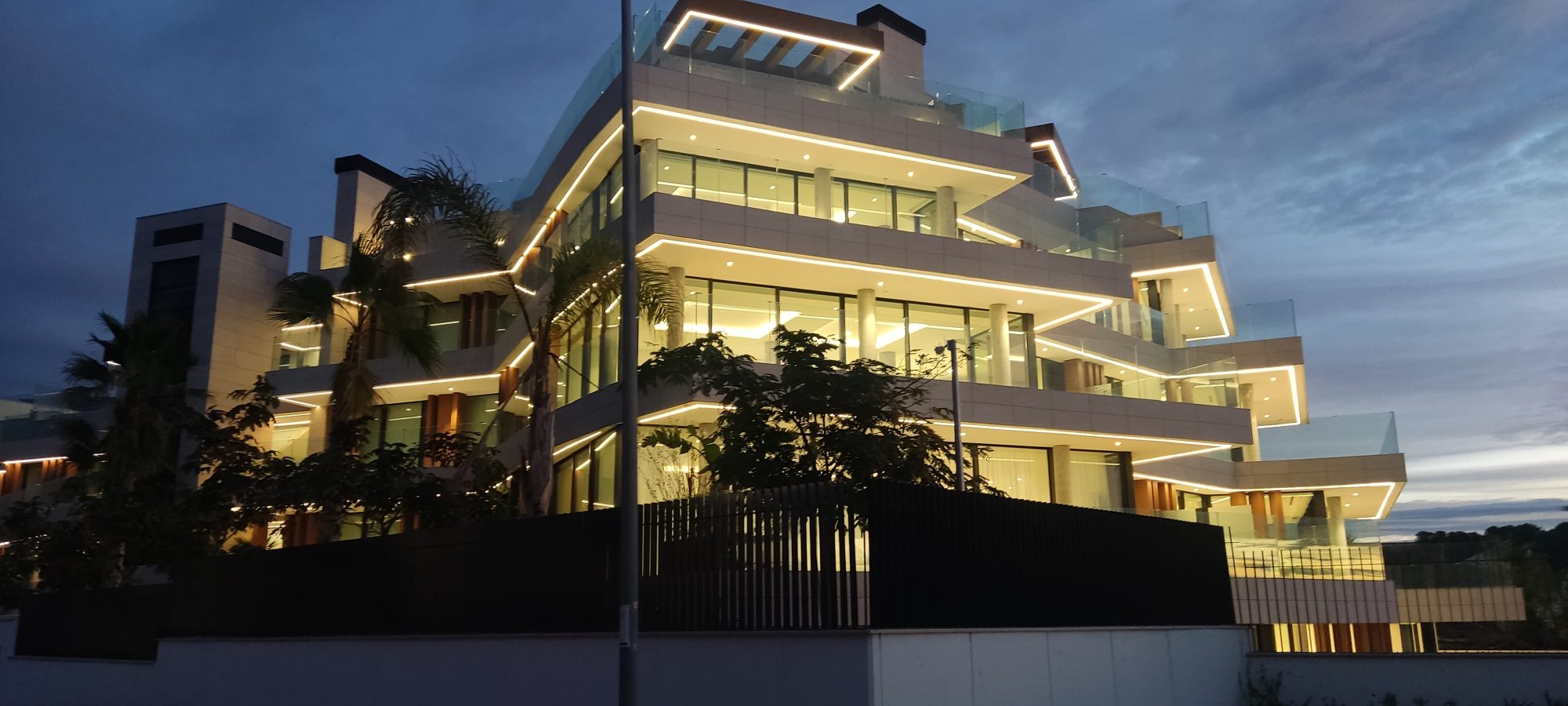 Arata_Sapphire_8 noche